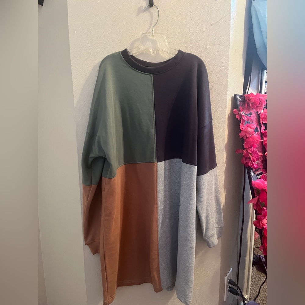 MISSGUIDED UNISEX COLORBLOCK SWEATSHIRT